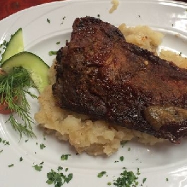 Sült oldalas hagymás burgonyával