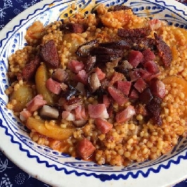 Dúsított tarhonyáskrumpli