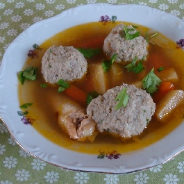 Pulykagombóc leves