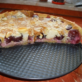 Tejszínes meggytorta