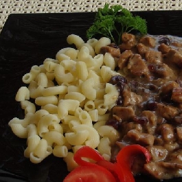 Sertésragu áfonyával