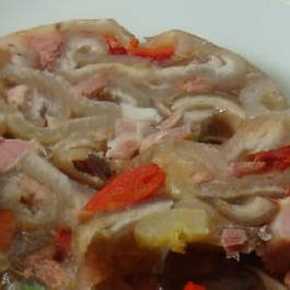 Zöldséges csülök aszpikban